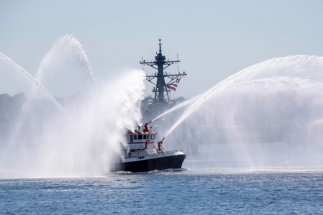 USS Barry (DDG 52) arrives in Seattle for Seattle Fleet Week.