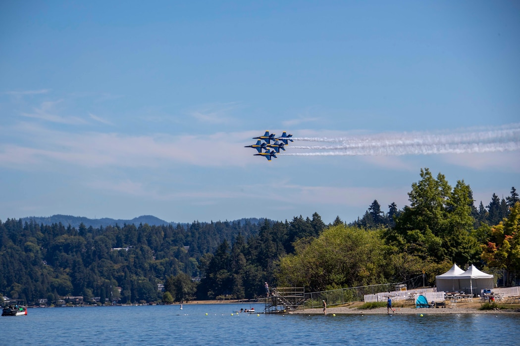 SEATTLE (Aug. 3, 2023) The U.S. Navy Flight Demonstration Squadron, the Blue Angels, perform at Lake Washington during Seattle Fleet Week, Aug. 3, 2023. Seattle Fleet Week is a time-honored celebration of the sea services and provides an opportunity for the citizens of Washington to meet Sailors, Marines and Coast Guardsmen, as well as witness firsthand the latest capabilities of today’s U.S. and Canadian maritime services. (U.S. Navy photo by Mass Communication Specialist 2nd Class Madison Cassidy)