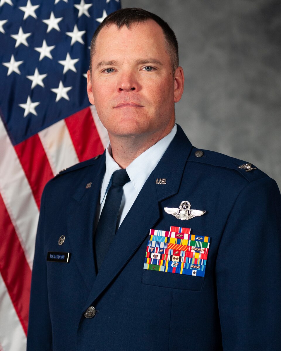 official photo of colonel