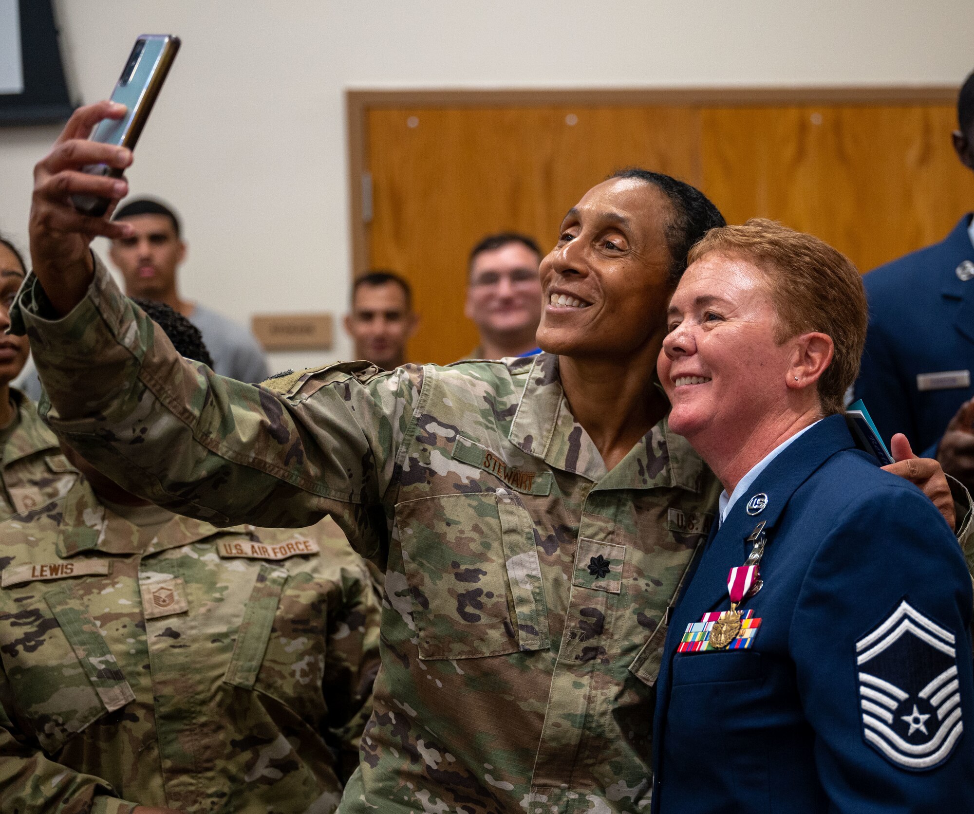 Lt Col Powell takes a selfie with Baldelli
