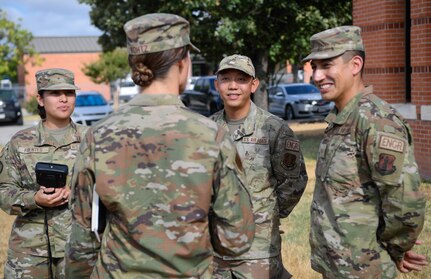149th FW Commander Meets With Members