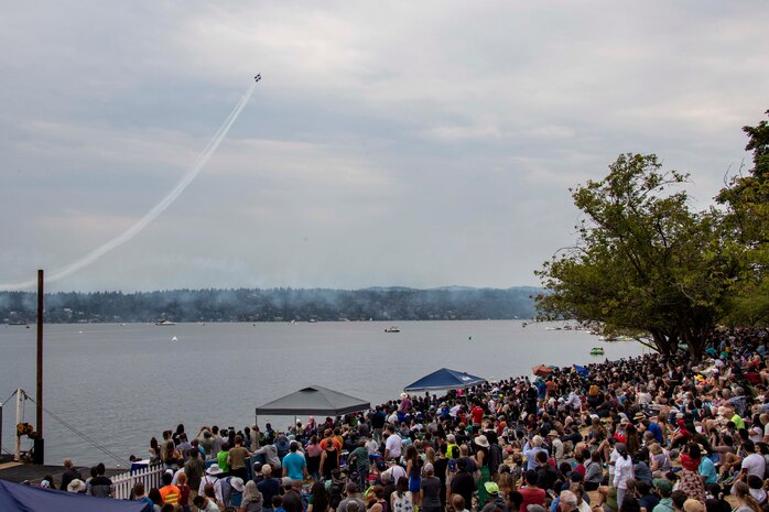 230805-N-YF131-1151 SEATTLE (Aug. 5, 2023) The U.S. Navy Flight Demonstration Squadron, the Blue Angels, perform at Lake Washington during Seattle Fleet Week. Seattle Fleet Week is a time-honored celebration of the sea services and provides an opportunity for the citizens of Washington to meet Sailors, Marines and Coast Guardsmen, as well as witness firsthand the latest capabilities of today’s U.S. and Canadian maritime services. (U.S. Navy photo by Mass Communication Specialist 2nd Class Madison Cassidy)