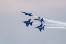 230805-N-YF131-1156 SEATTLE (Aug. 5, 2023) The U.S. Navy Flight Demonstration Squadron, the Blue Angels, perform at Lake Washington during Seattle Fleet Week. Seattle Fleet Week is a time-honored celebration of the sea services and provides an opportunity for the citizens of Washington to meet Sailors, Marines and Coast Guardsmen, as well as witness firsthand the latest capabilities of today’s U.S. and Canadian maritime services. (U.S. Navy photo by Mass Communication Specialist 2nd Class Madison Cassidy)