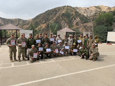 VNG Soldiers conduct mountain warfare exchange in Tajikistan