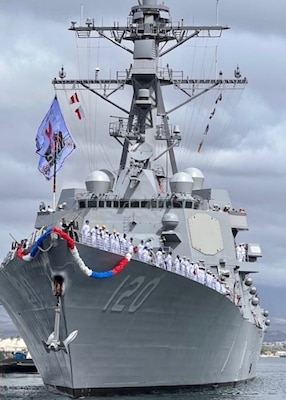 USS Carl M. Levin (DDG 120) Arrives Home