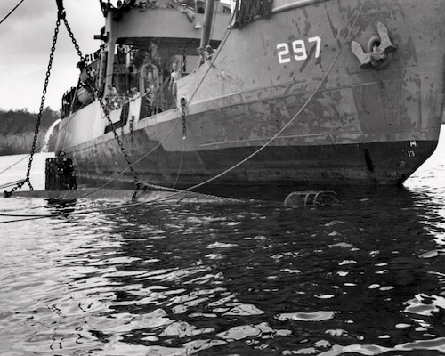 Long Blue Line photos in conjunction with "wartime in Vietnam."