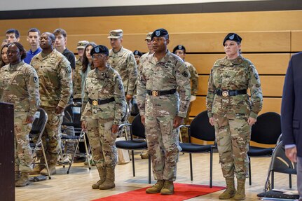 7th MSC Passes the Colors in Change of Command