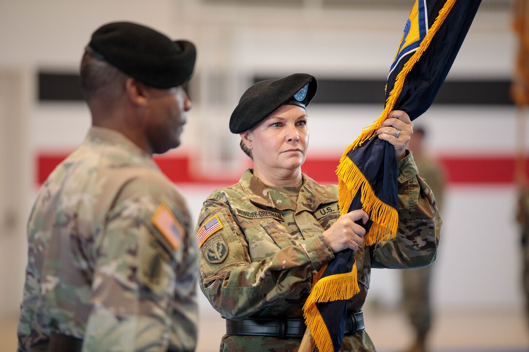 7th MSC Passes the Colors in Change of Command