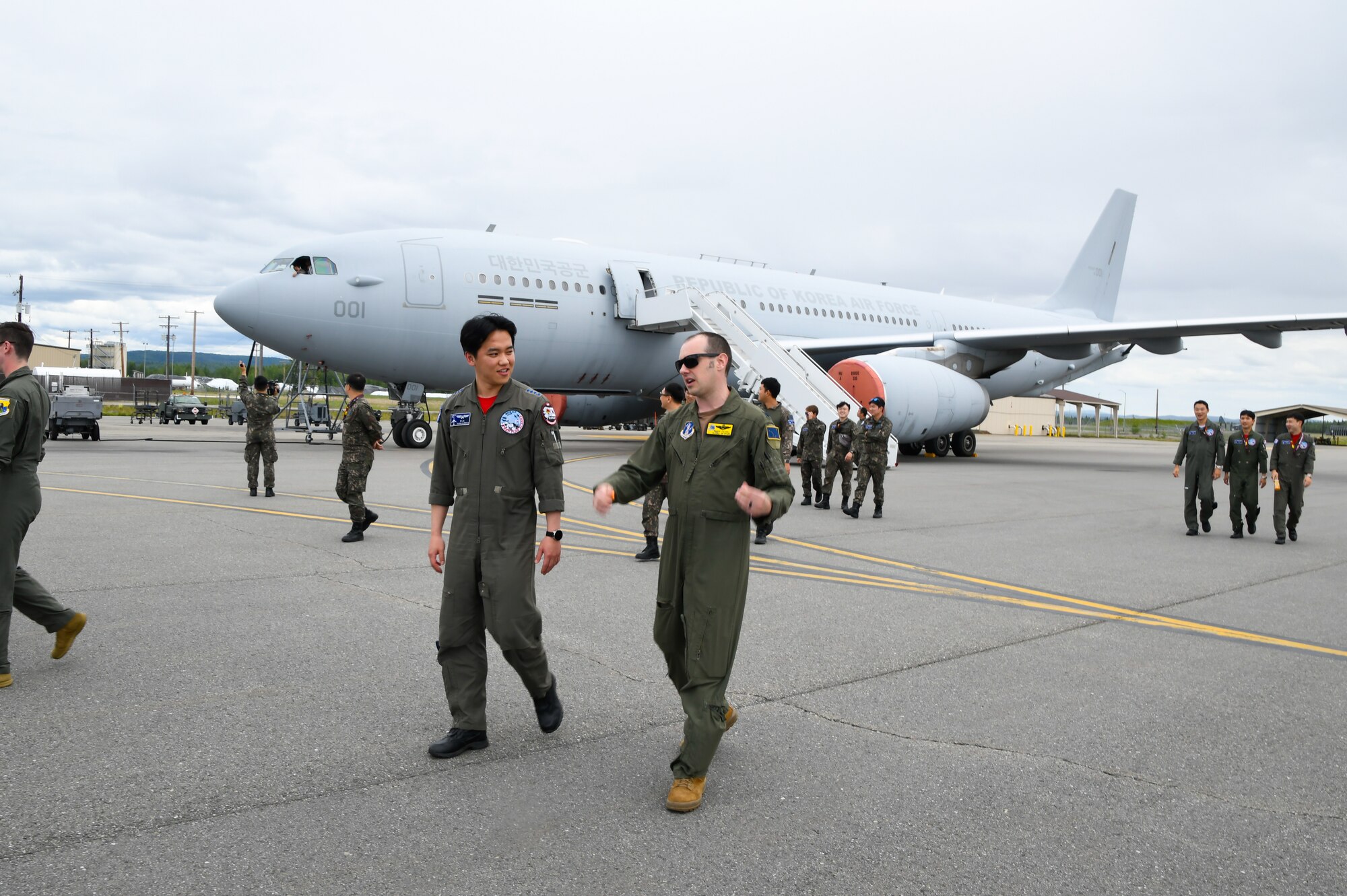 Members of the 168th Wing and the Republic of Korea Air Force visited together during Red Flag-Alaska 23-2 to exchange tactics and procedures while increasing interoperability on the aerial refueling mission. The multinational exercise allows Air Forces from different countries to integrate and is a testament to the collaborative spirit and shared commitment to maintaining peace and security. The 168th WG and international counterparts provided air power through the aerial refueling mission during RF-A 23-2. Aerial refueling increases combat aircraft’s speed, range, lethality, and versatility. (U.S. Air National Guard photo by Senior Master Sgt. Julie Avey)