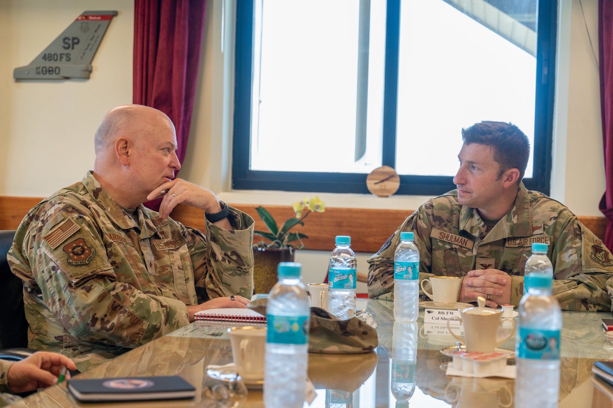 Air Force Medical Readiness Agency commander meets with 8th Fighter Wing deputy commander during his visit to Kunsan Air Base, Republic of Korea