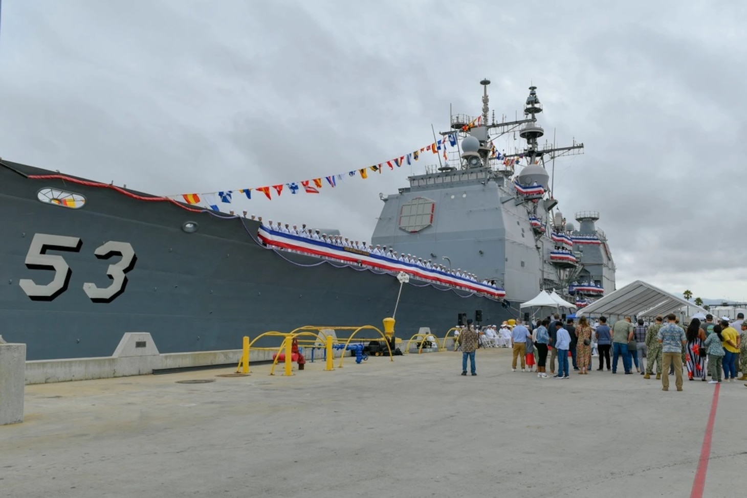 USS Mobile Bay Decommissions, Honors 36 Years of Service > Naval ...