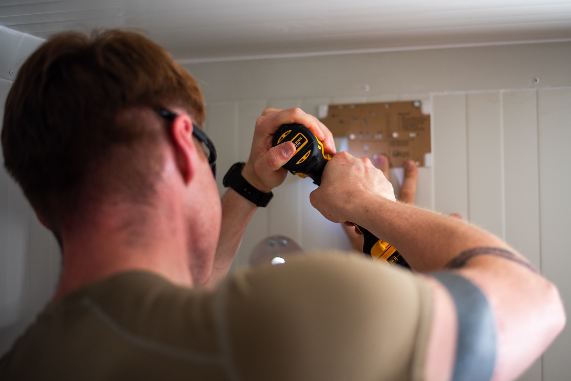 378th ECS installs Wi-Fi capabilities into new CHUs