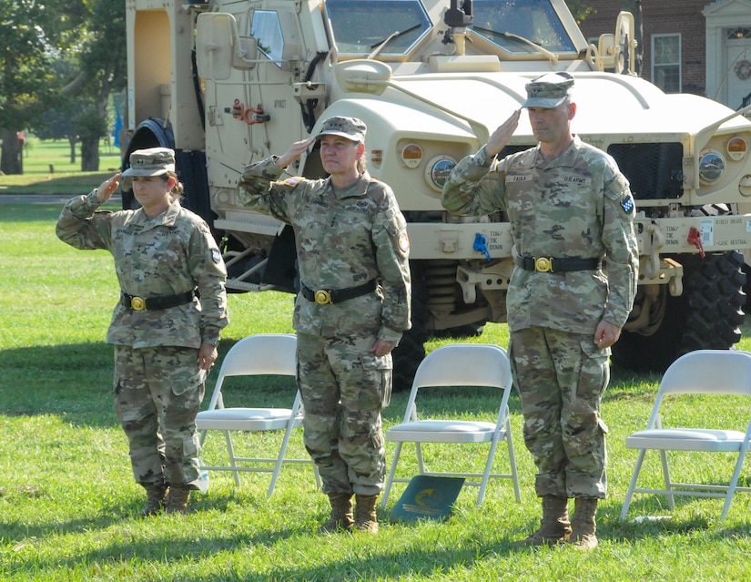 New Jersey native takes command of 2-star Army Reserve division