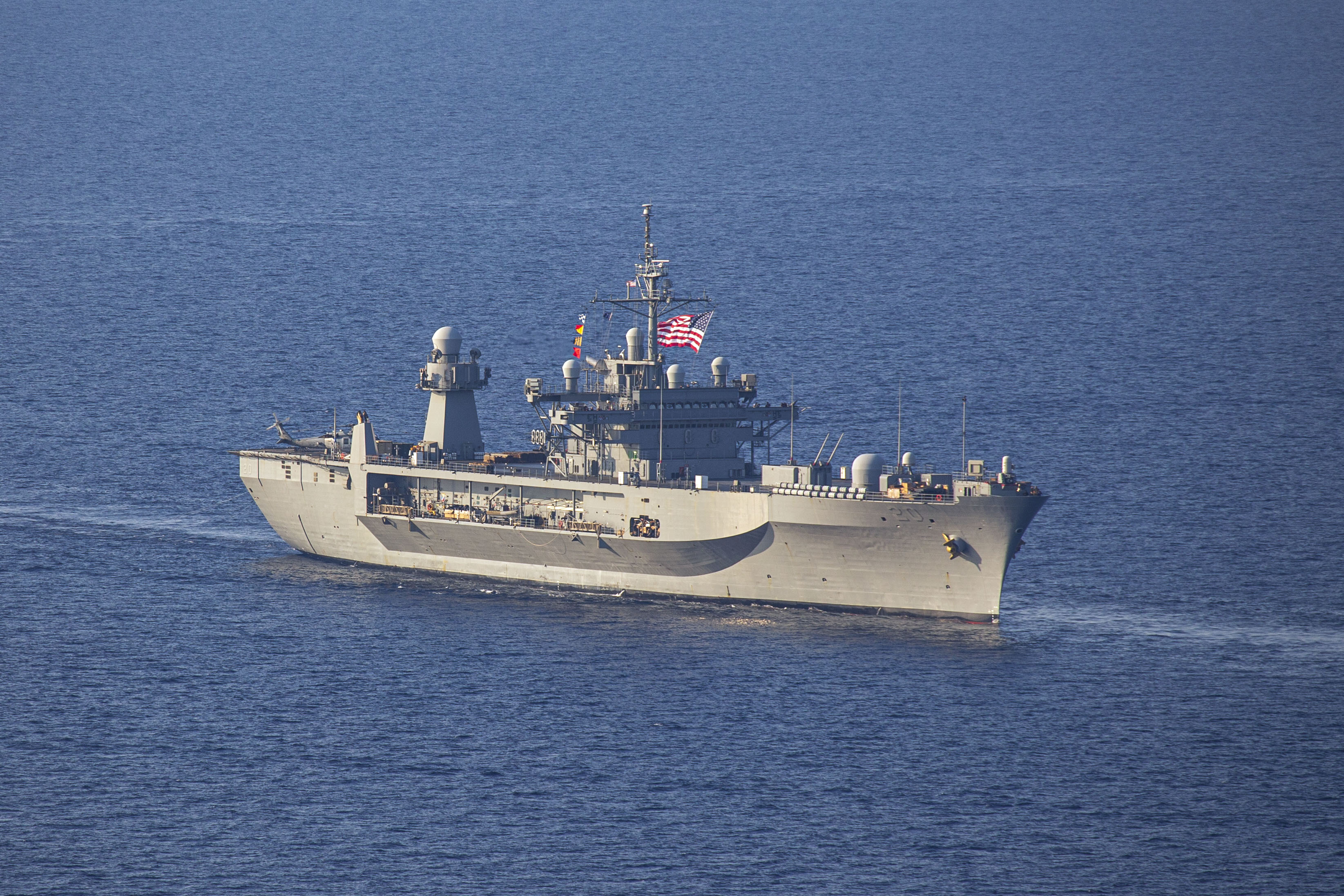 mounten. セレモニー navy WarshipCam | USS Mount Whitney (LCC 20) Blue Ridge-class