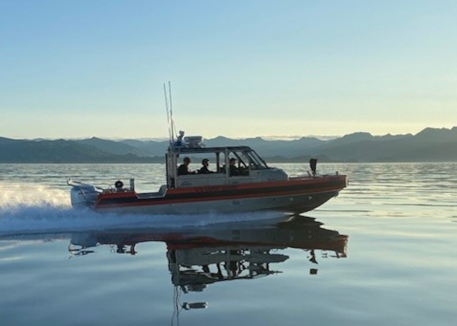 U.S. Coast Guard MSST Seattle (91109) conducts boardings in Alaska