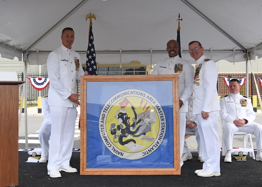 NCTAMS LANT Holds Change of Command