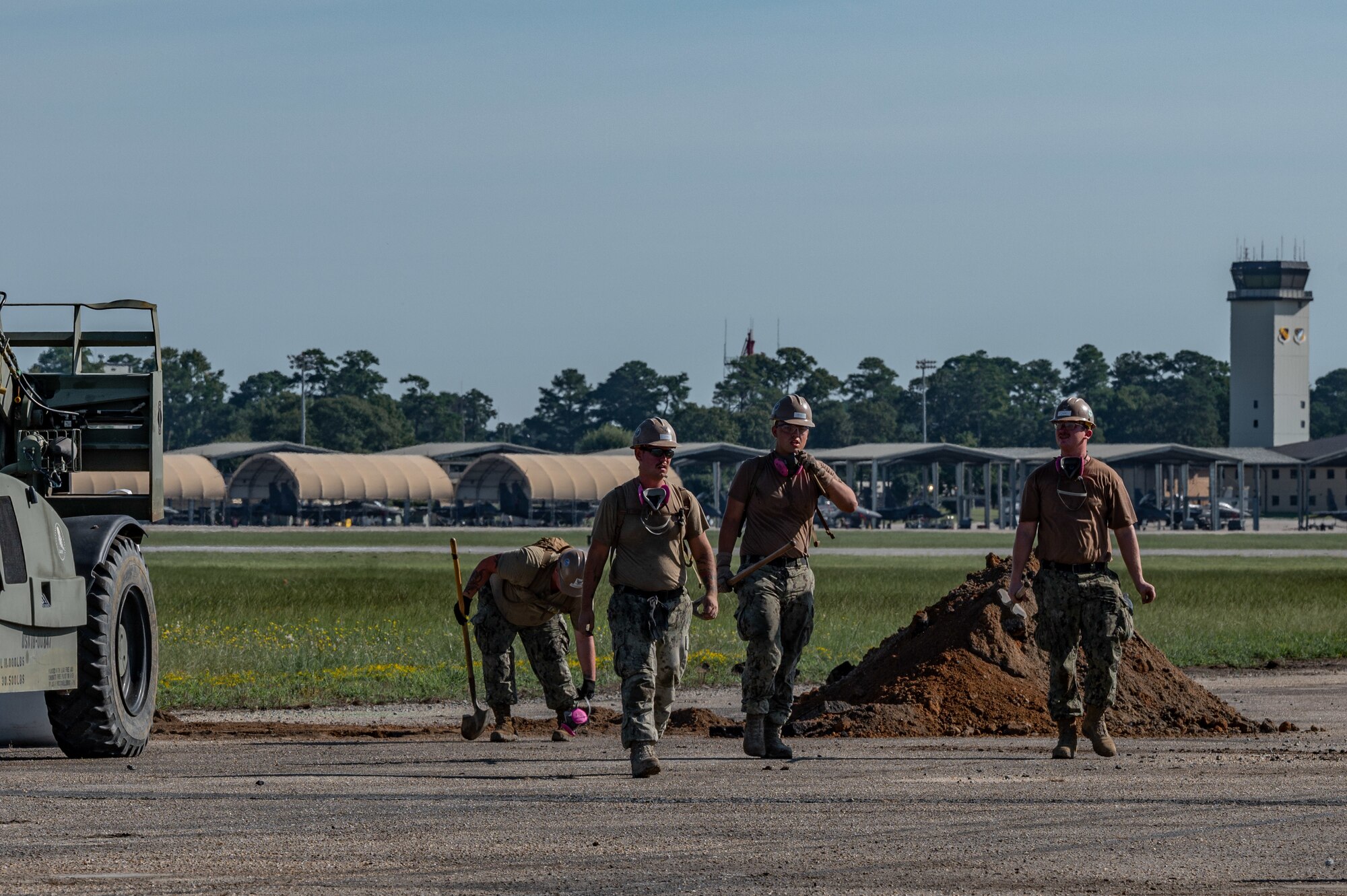 U.S. Navy Sailors participate in Large Scale Exercise (LSE) 2023 at Seymour Johnson Air Force Base, North Carolina, July 10, 2023. LSE 2023 demonstrates the Navy’s and Marine Corps’ ability to employ precise, lethal, and overwhelming force globally across six maritime component commands, seven numbered fleets, and 22 time zones. LSE 2023 merges real-world operations with virtually constructed scenarios to create a realistic training environment that allows Sailors and Marines to train how they will fight, regardless of geographic boundaries. (U.S. Air Force photo by Airman 1st Class Leighton Lucero)