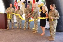 Celebration marks new recruiting storefront in Roanoke
