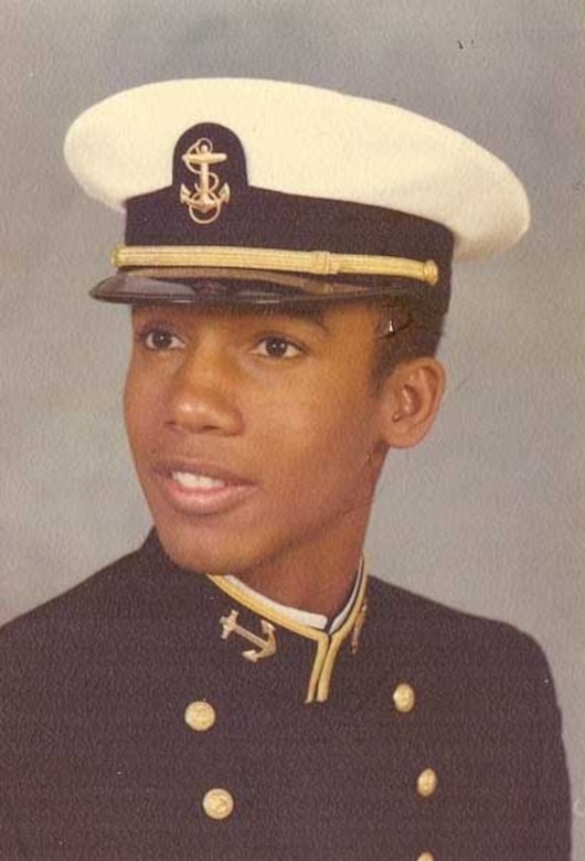 A photo shows Montel Williams in a military uniform.