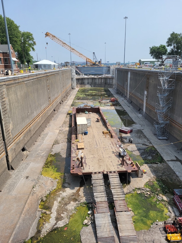 Inside the dewatered chamber at Brandon Road Lock