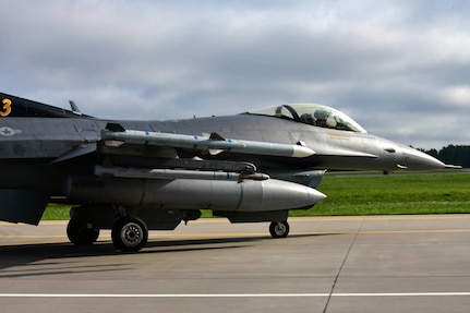 An F-16 on the flight line