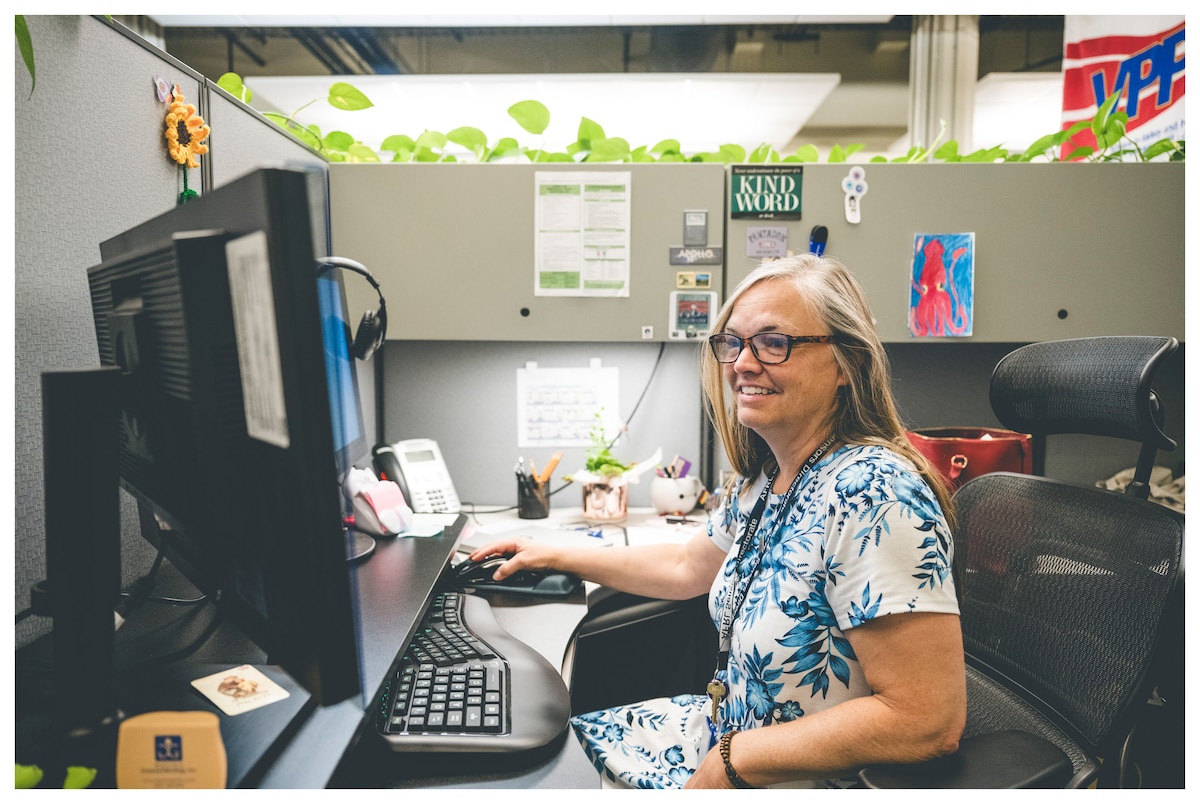 An administrative services assistant performs admin tasks.
