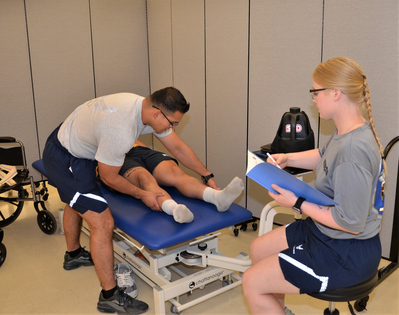 METC Physical Therapy Technician students conduct hands-on training