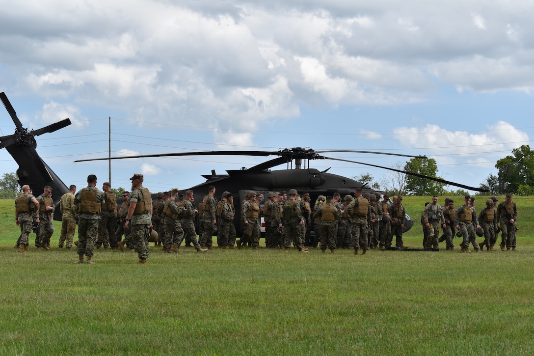 4th Marine Division Communication Marines conduct joint MEDEVAC training with Indiana National Guard