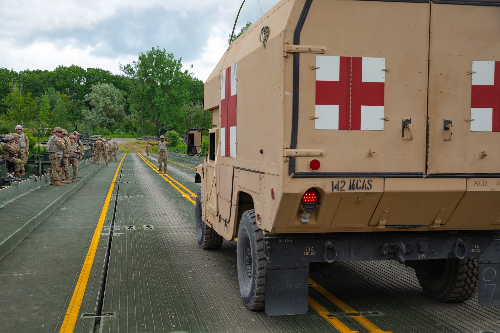 250th Engineers establish improved ribbon bridge at Fort Drum