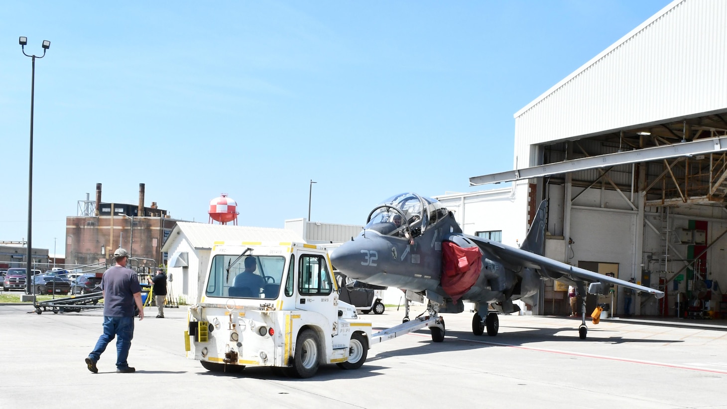 FRCE Delivers Final Harrier Trainer to Marine Squadron > Naval Aviation