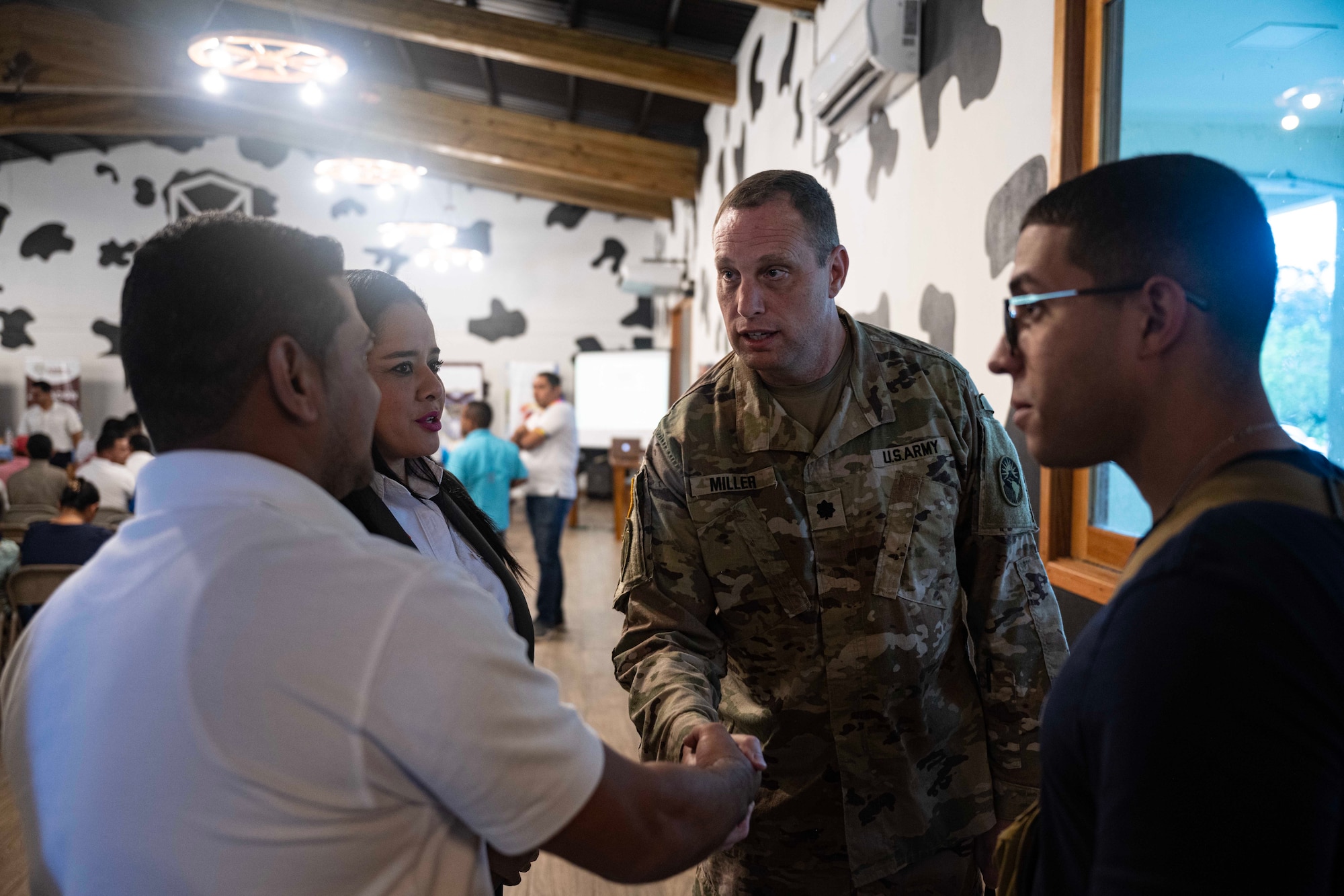 This municipality meeting recognized the outgoing and incoming JTF-Bravo civil affairs teams, and offered a chance for JTF-Bravo members to connect with local leaders for future humanitarian aid projects.