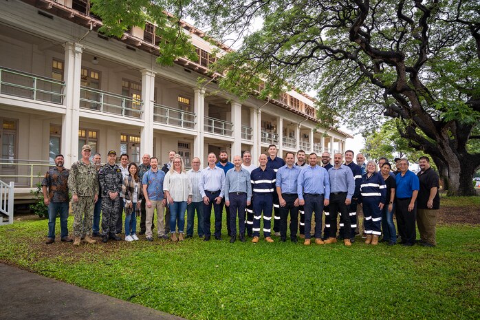 Capt. Richard Jones, Pearl Harbor Naval Shipyard & Intermediate Maintenance Facility Commander, and Mr. John Ornellas, SES, Nuclear Engineering and Planning Manager welcome the Australian Maintenance Personnel.