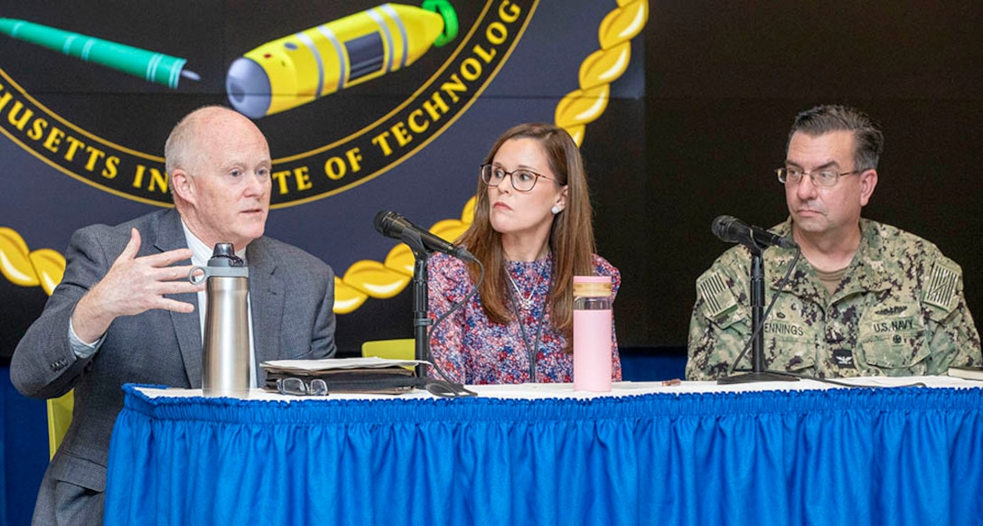 Submarine combat systems course at NUWC Division Newport featured panel discussion, briefings