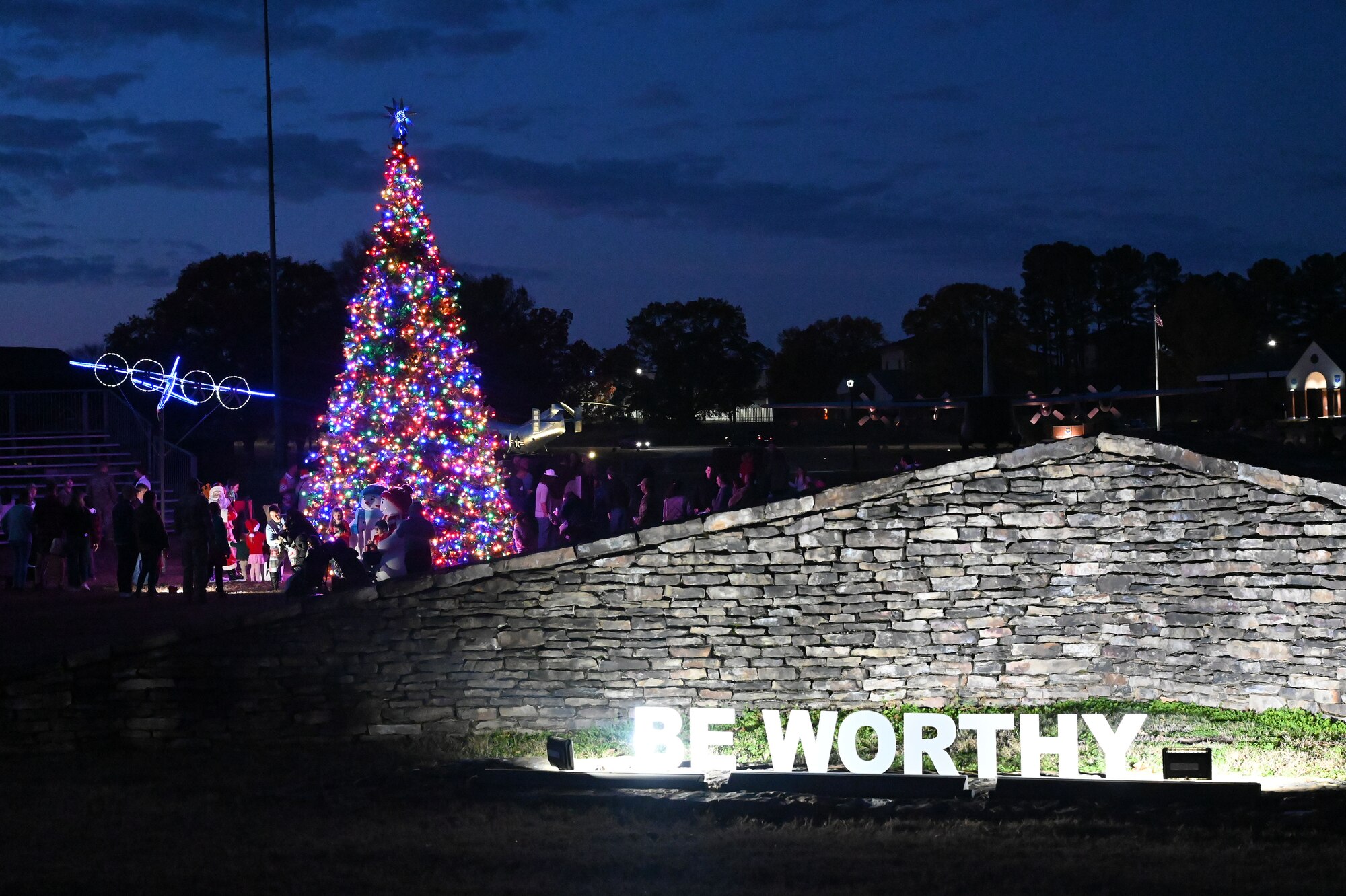 Families enjoy the Holiday Tree lighting ceremony in Heritage Park
