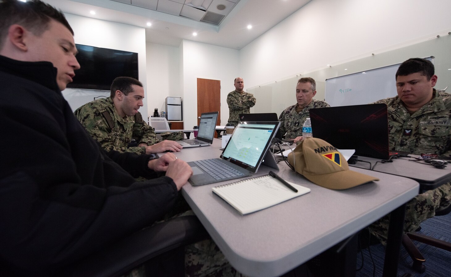 NIWC Atlantic Team Trains Reserve Sailors In Defensive Cyber Operations ...