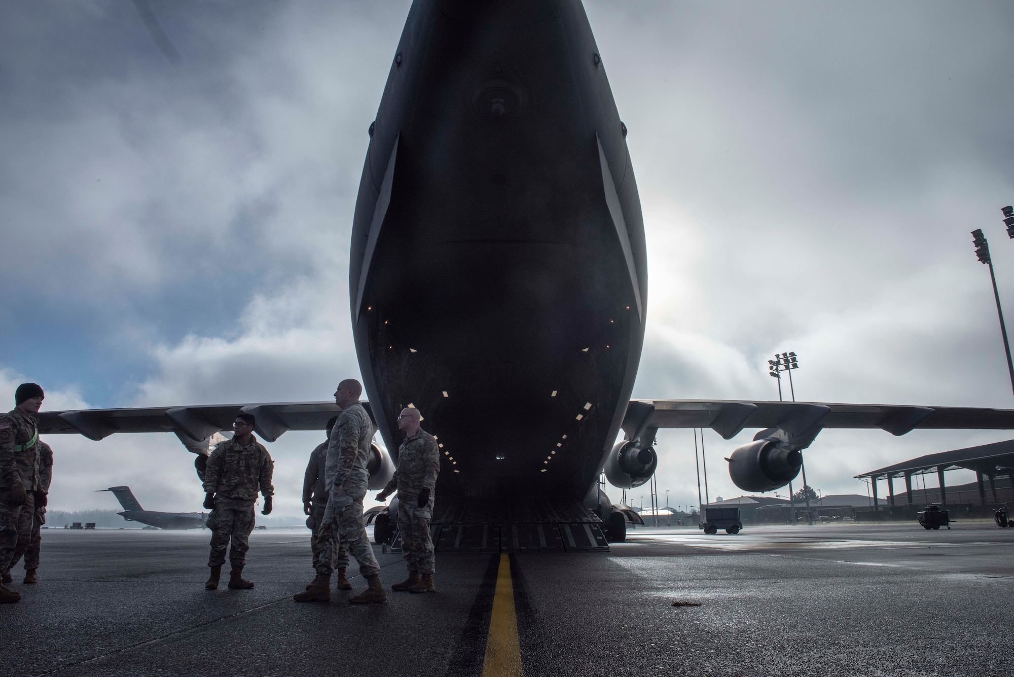 The joint training assessed the units’ abilities and knowledge in mission essential tasks and static cold loading for personnel and equipment.