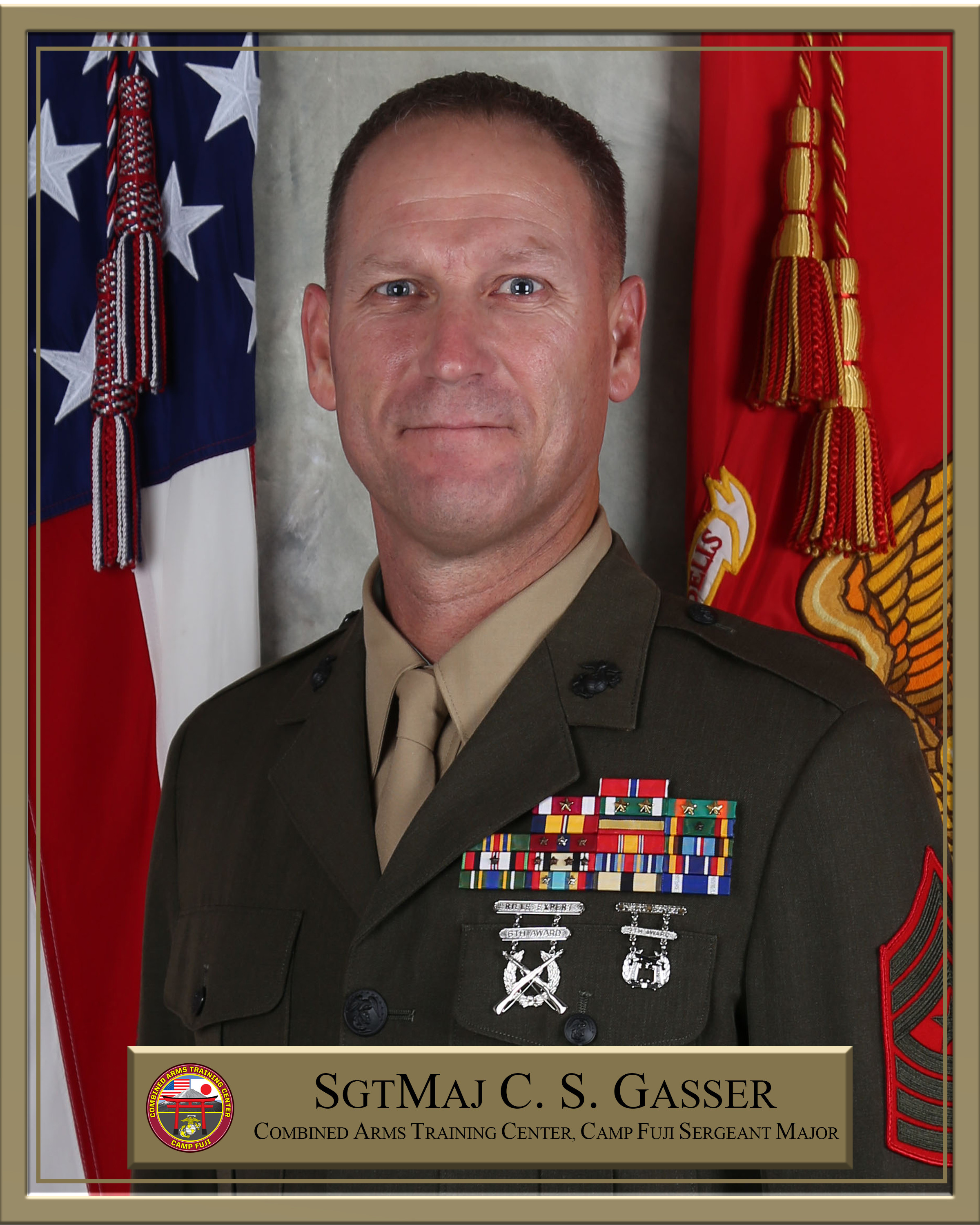 【時間指定不可】 Sergeant Major Christopher S. Gasser > Combined Arms Training Center Camp  Fuji > Leader Bio Display ジャケット・アウター