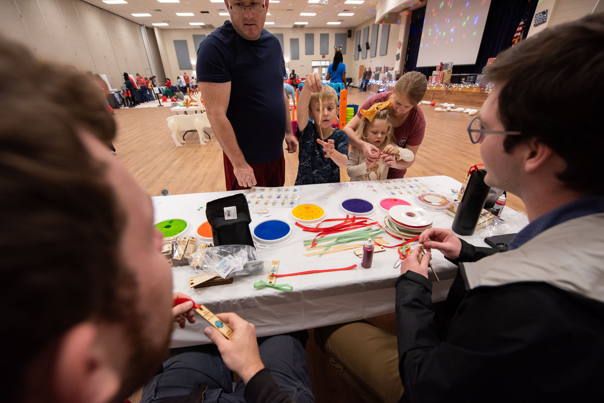 NIWC Atlantic hosts Holiday STEM Shop 2023 at Berkeley Middle School in Moncks Corner, SC on December 2, 2023.  Students use STEM to make Holiday gifts for their family.