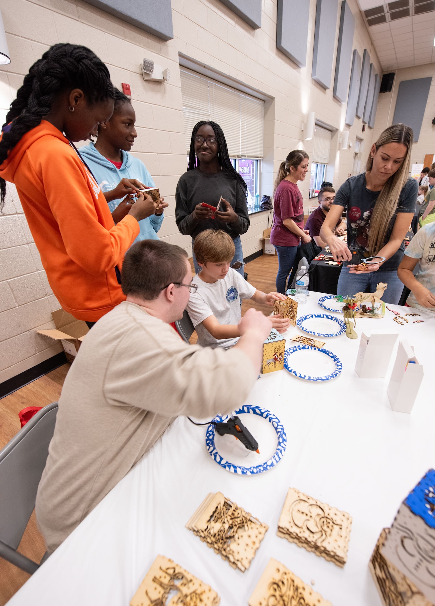 NIWC Atlantic hosts Holiday STEM Shop 2023 at Berkeley Middle School in Moncks Corner, SC on December 2, 2023.  Students use STEM to make Holiday gifts for their family.