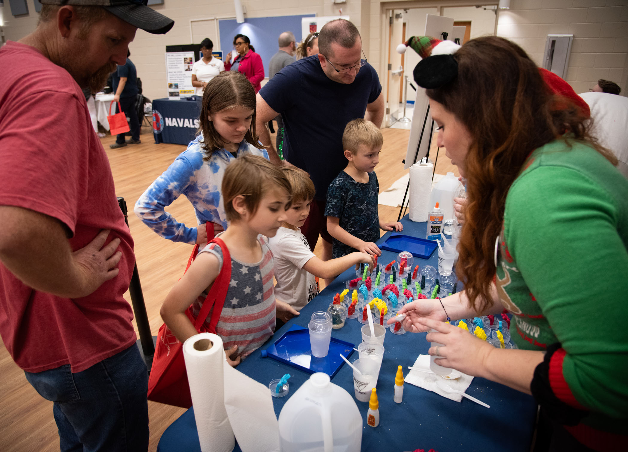 NIWC Atlantic hosts Holiday STEM Shop 2023 at Berkeley Middle School in Moncks Corner, SC on December 2, 2023.  Students use STEM to make Holiday gifts for their family.