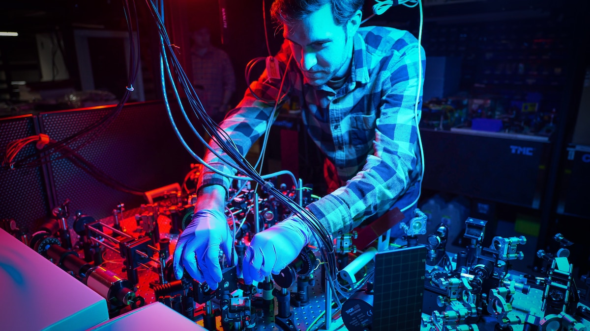 Air Force Research Laboratory scientists work on various technical platforms to accelerate quantum research and development of connected ultra-secure quantum communication to provide the best benefits to the Department of the Air Force and the warfighter.  A researcher at the AFRL Information Directorate is adjusting the Octave Spanning, 5 Femtosecond Ti:sapphire Laser in the Photonics Laboratory for optimal results.  

(U.S. Air Force photo / Keith Lewis)