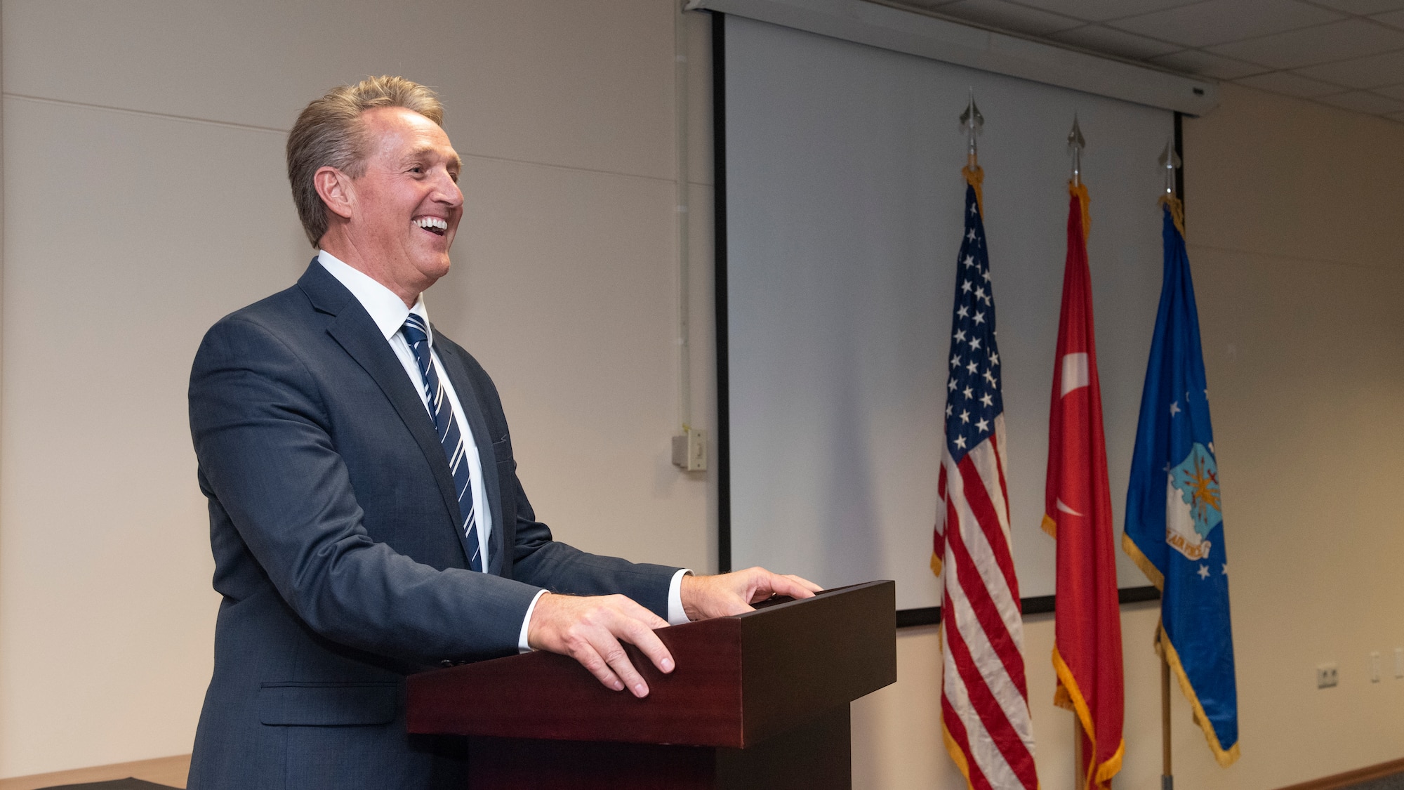 U.S. Ambassador Jeffry Flake speaks to service members and employees of 39th ABW