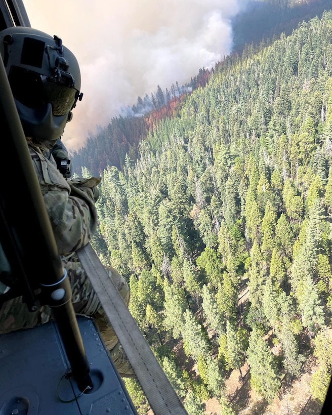 Wisconsin Army National Guard UH-60 Black Hawk crews from the Madison, Wis.-based 1st Battalion, 147th Aviation provide assistance in wildfire fighting operations in California Sept. 1, 2021. Wisconsin National Guard photo