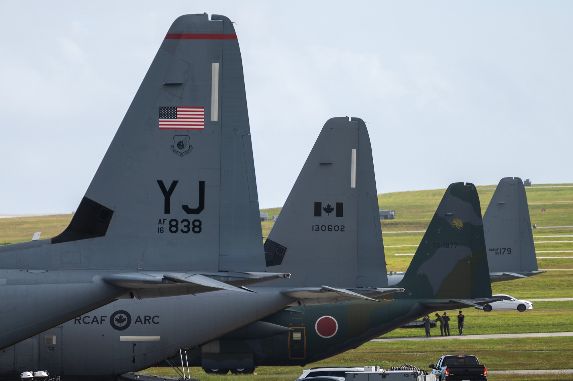 Photo of Cargo aircraft from Japan, U.S., Canada, and the Republic of Korea are lined up together before flight.