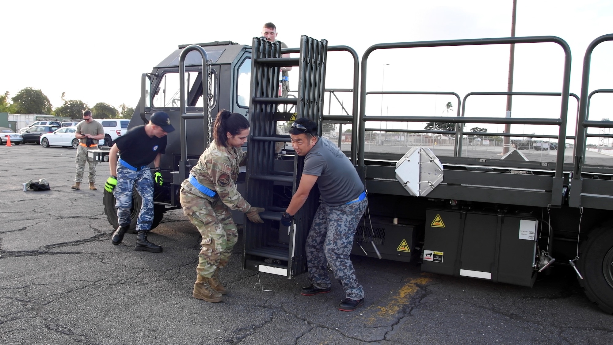 Annual Port Dawg Rodeo Highlighting Interoperability with Partner Nations