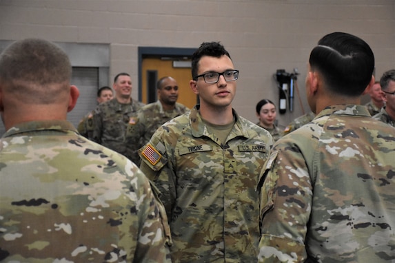 Phoenix native turns misfortune into promising Army Reserve career