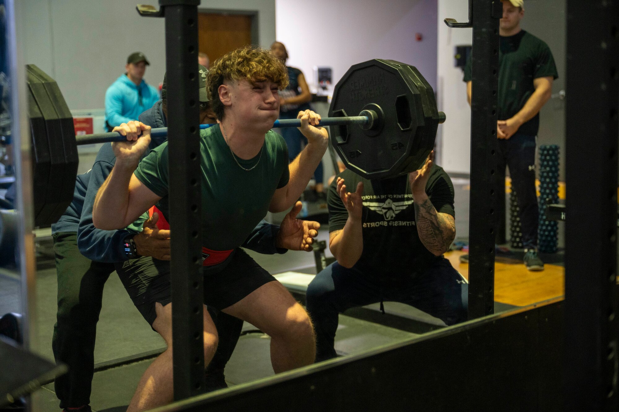 Student competes at powerlifting competition at WPAFB.