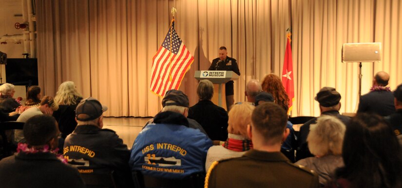 Army Reserve leader pays homage to veterans during Pearl Harbor Remembrance Day