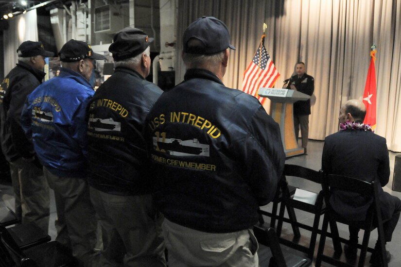 Army Reserve leader pays homage to veterans during Pearl Harbor Remembrance Day