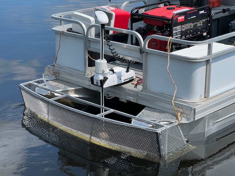 Image of bow-mounted screen and trolling motor to protect the UV reactor from debris and maximize mixing within the UVC reaction zone